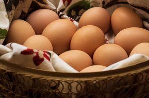basket of eggs (Alan Olander)